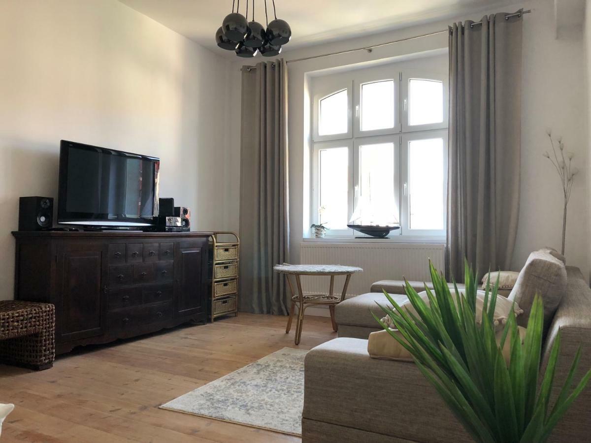 Apartamento Przedwojenna Kamienica Świnoujście Exterior foto