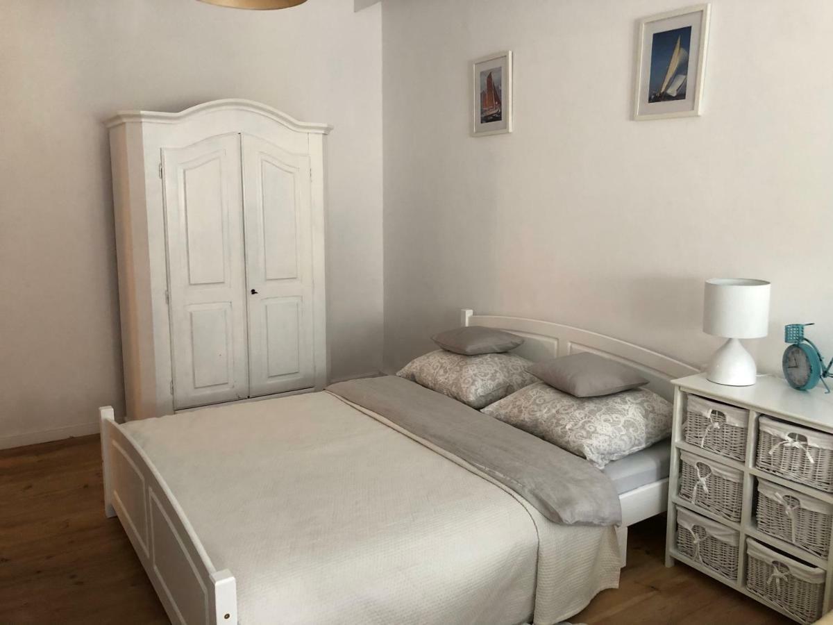 Apartamento Przedwojenna Kamienica Świnoujście Exterior foto